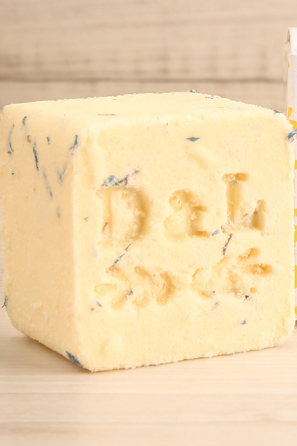 Cube Lait de Bain The Blanc Gingembre Milk Bath | La petite garçonne close-up