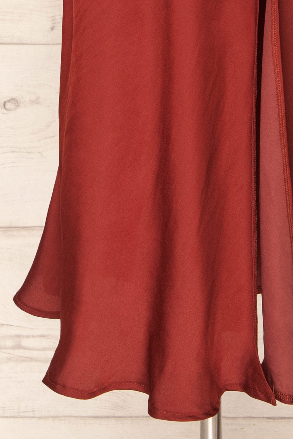 Davvevassa Semi Open-Back Midi Dress | La petite garçonne bottom