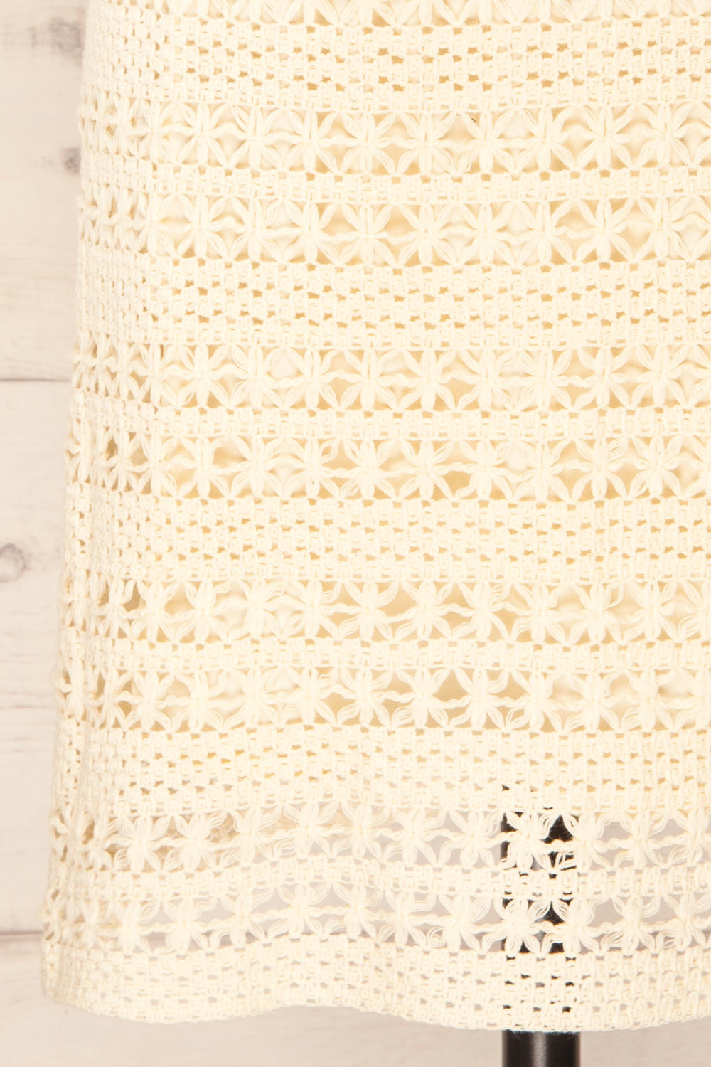 Denver Beige Floral Crochet Short Dress | La petite garçonne bottom