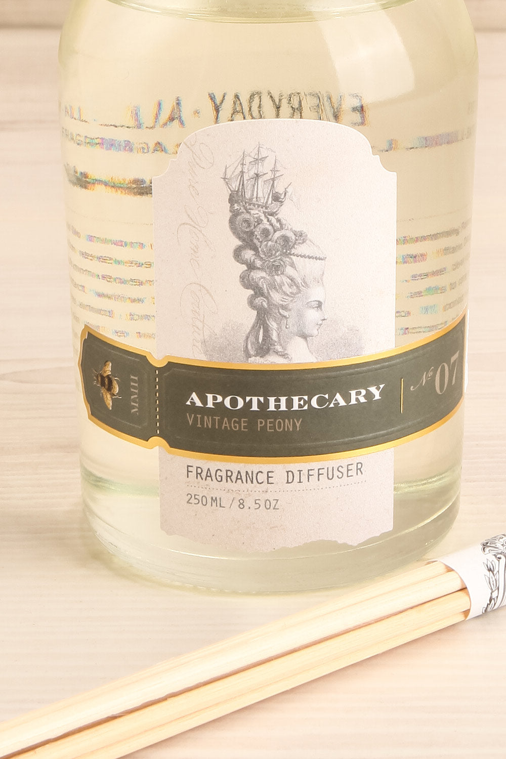 Diffuseur Vintage Peony Perfumed Diffuser | La Petite Garçonne Chpt. 2 3