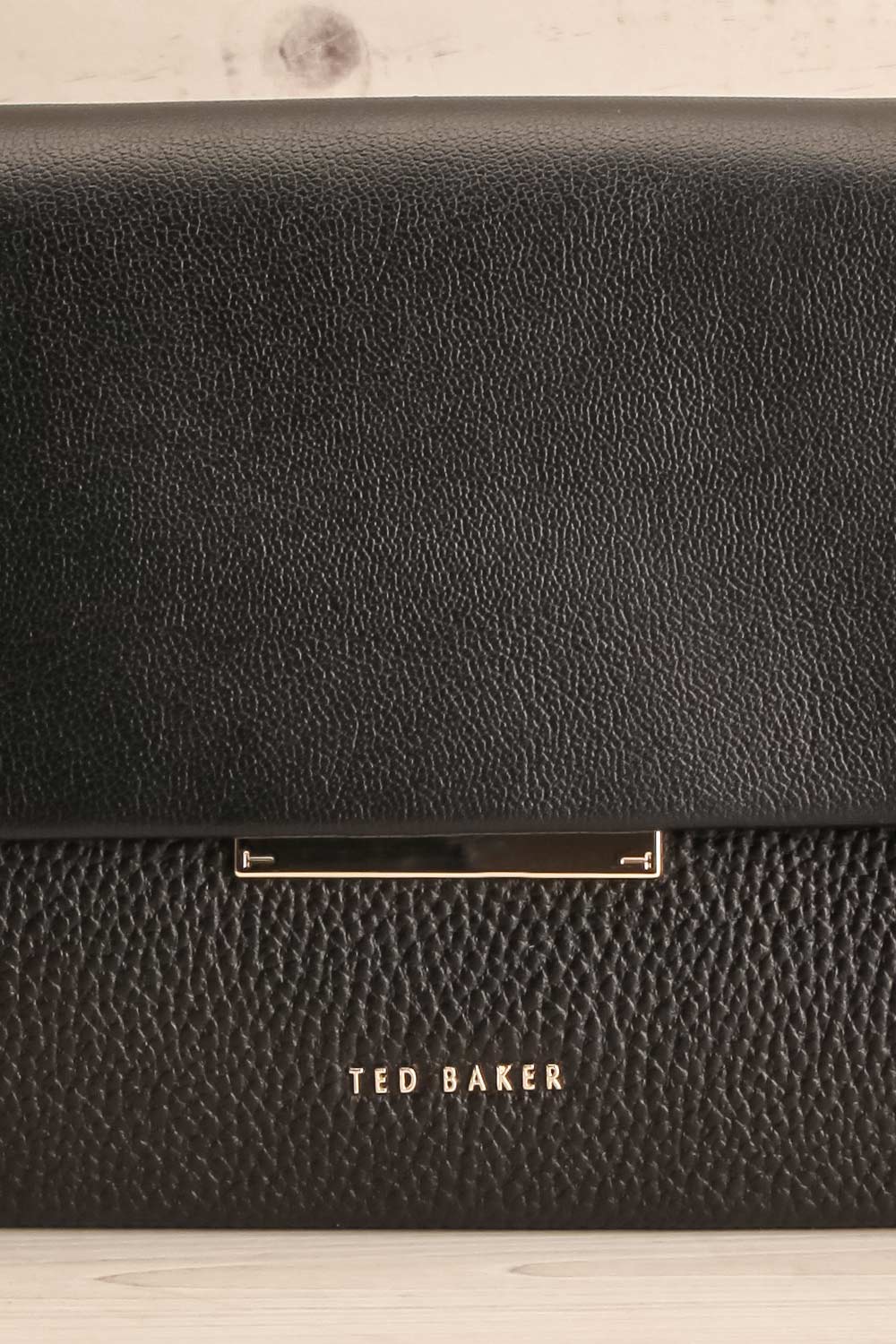 Dilila Black Handbag | Sac à Main | La petite garçonne front close-up