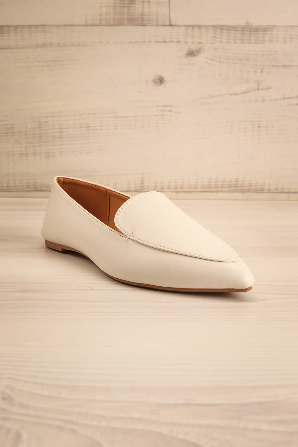 Dinteranthus Ivory Pointed Faux-Leather Loafers | La petite garçonne front view