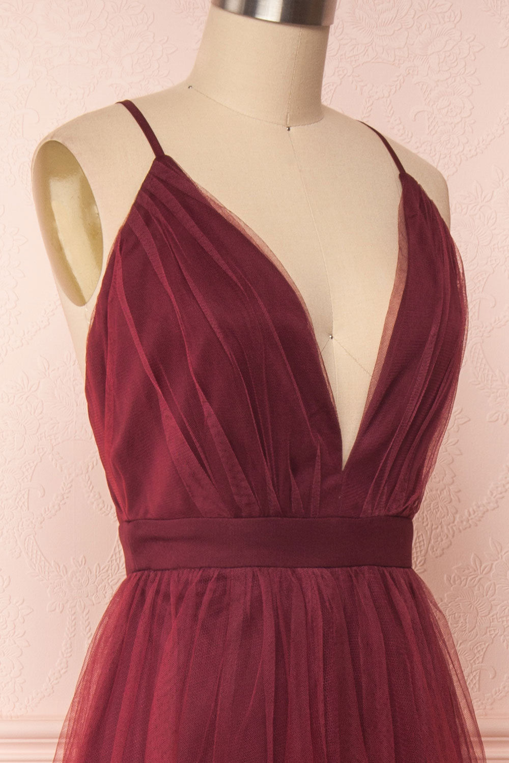 Docina Volcano Burgundy Tulle Maxi Prom Dress | SIDE CLOSE UP | Boutique 1861