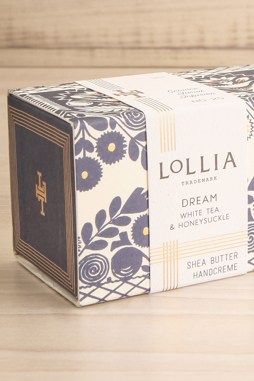 Dream Handcreme Shea Butter Hand Cream | Maison garçonne box close-up