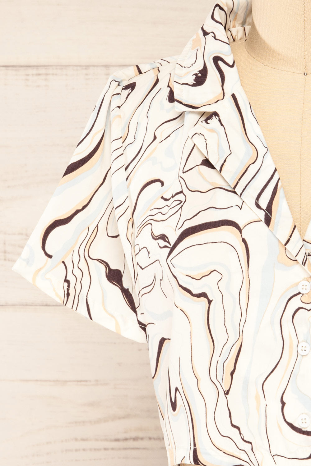 Eidesvaagen Marbled Cropped Top | La petite garçonne front close-up