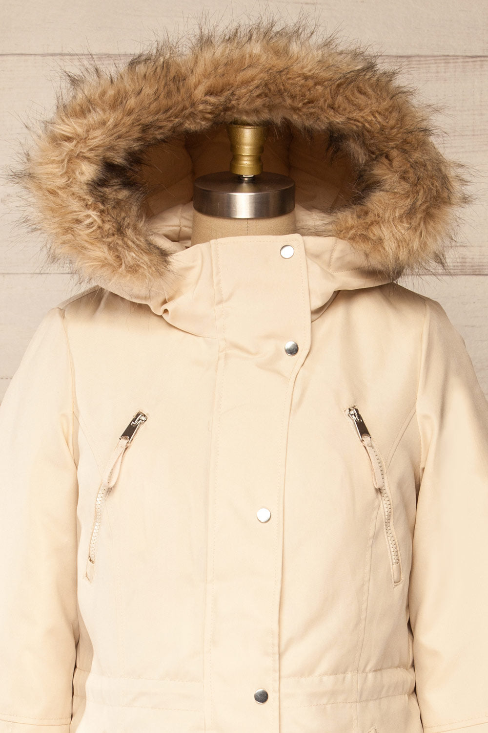 Eidfjord Beige Hooded Parka Coat | La petite garçonne fur close-up