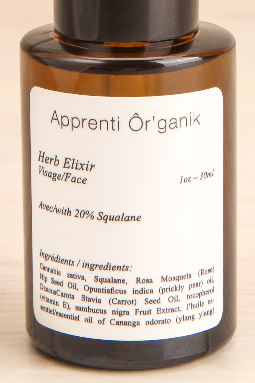 Elixir Facial Oil | La petite garçonne close-up