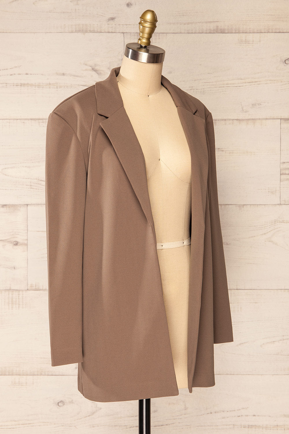 Engla Taupe Long Classic Blazer | La petite garçonne side view