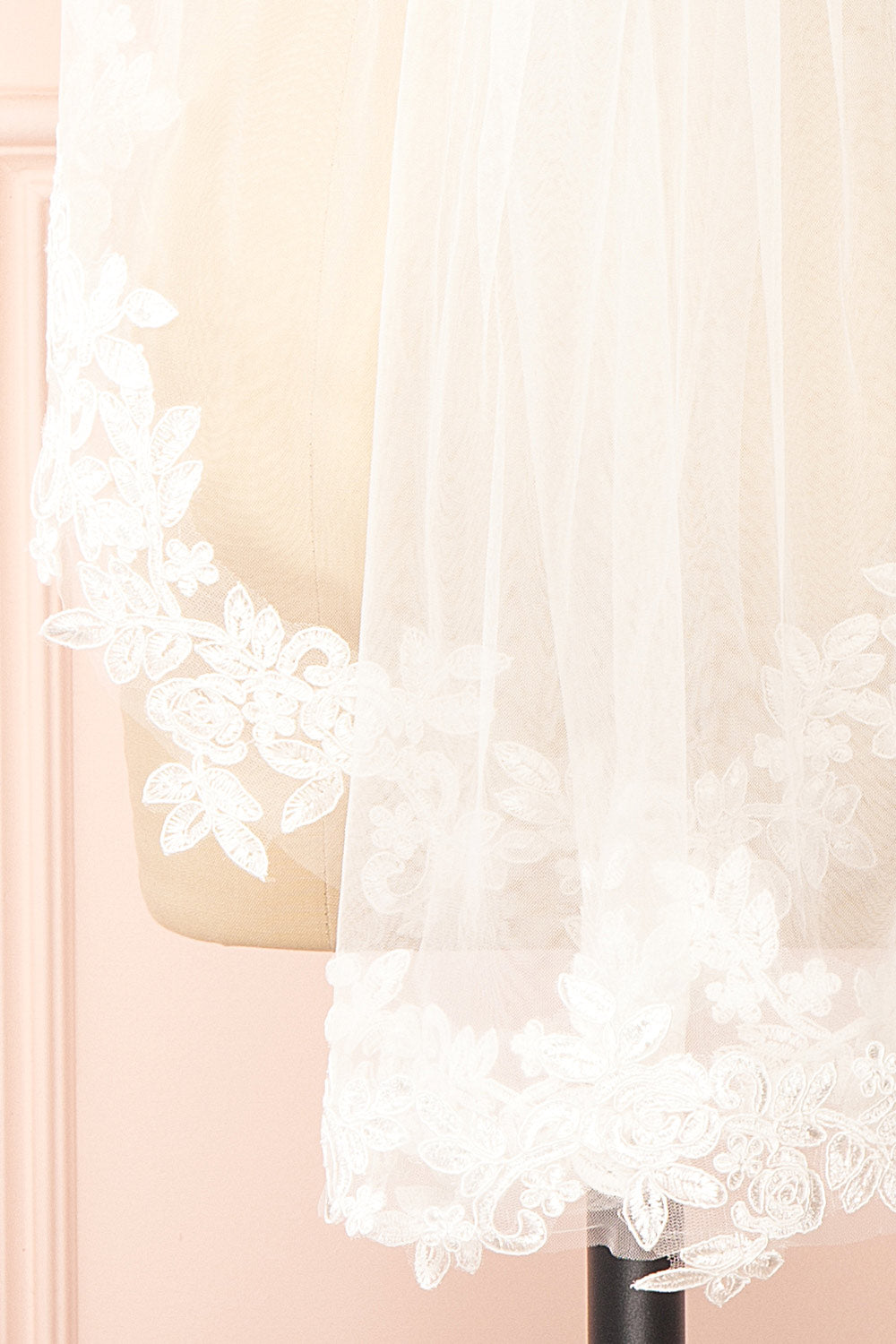 Erkalim Ivory | Mesh Wedding Veil