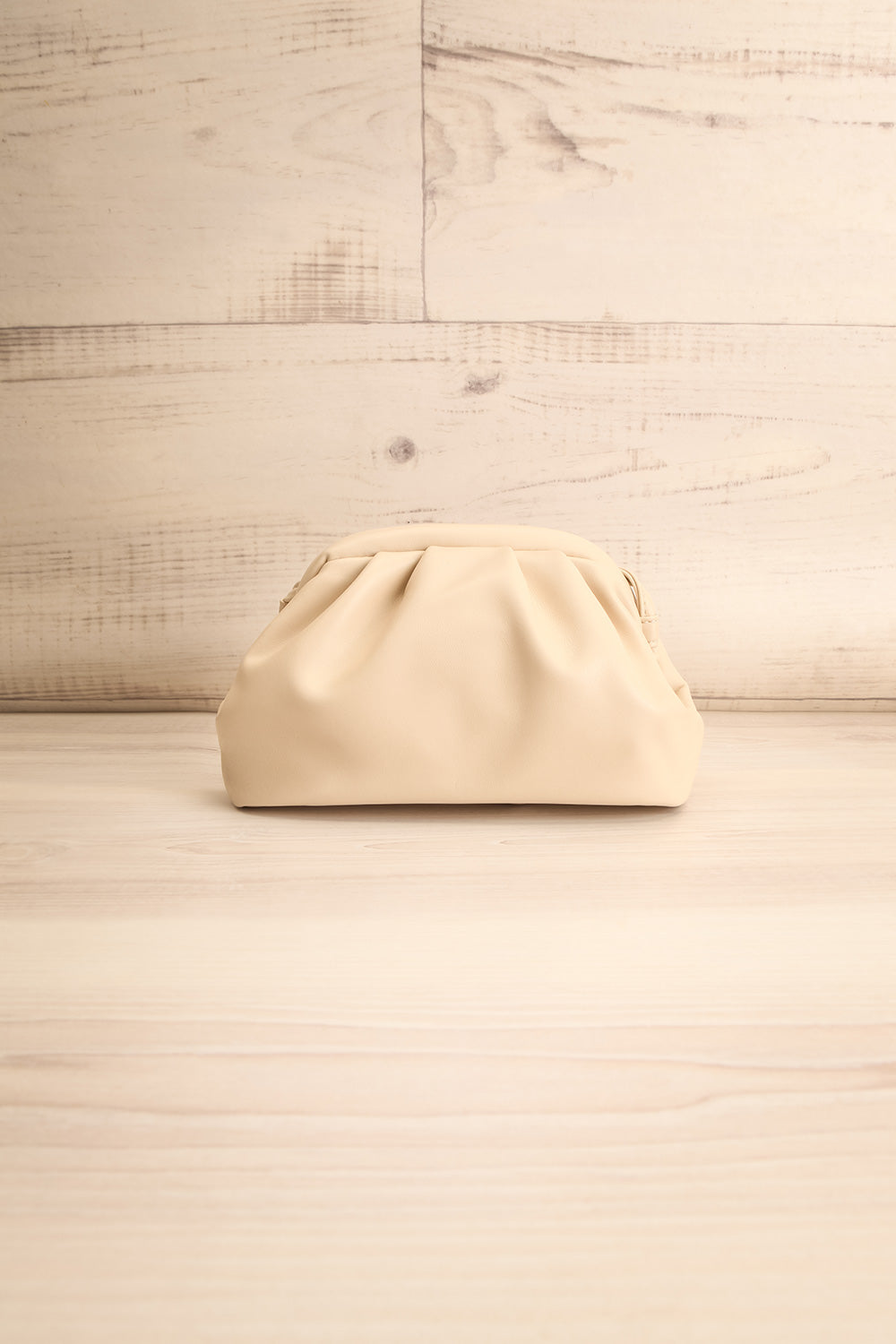 Erline Ivory Crossbody Bag | Sac Ivoire | La Petite Garçonne front view