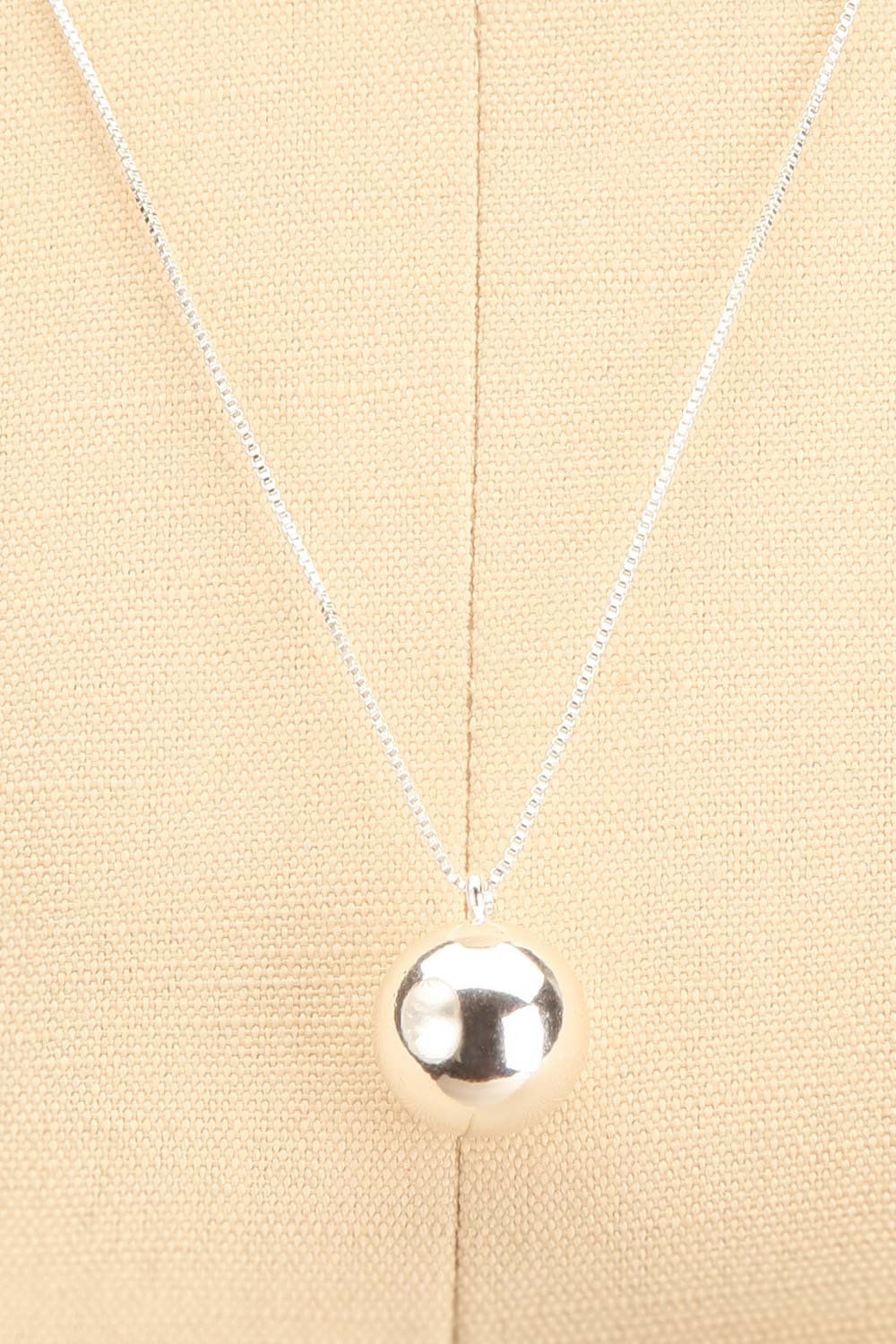 Ernae Silver Adjustable Necklace w/ Ball Pendant | La petite garçonne close-up