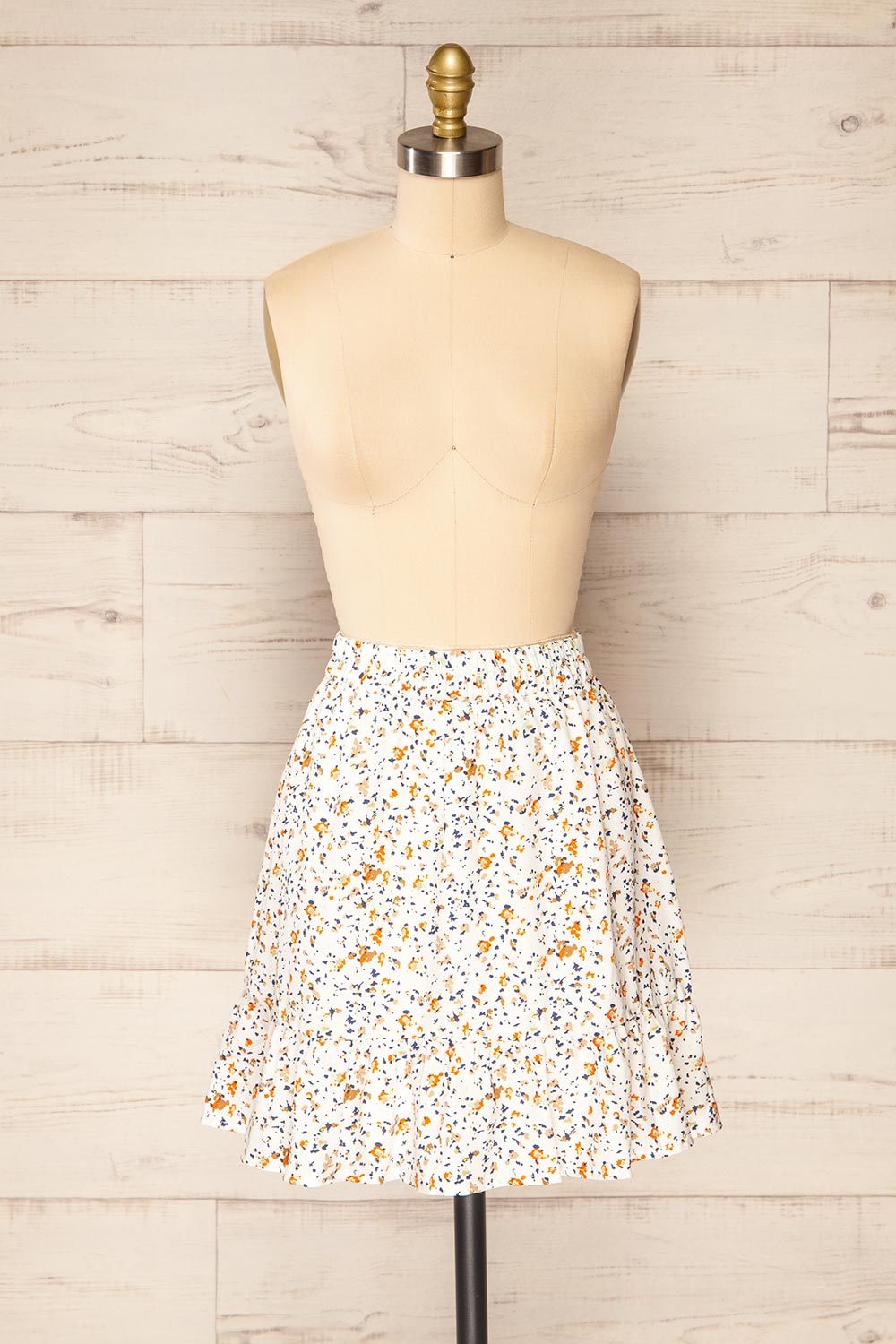 Estoril White Patterned Short Skirt w/ Ruffles | La petite garçonne