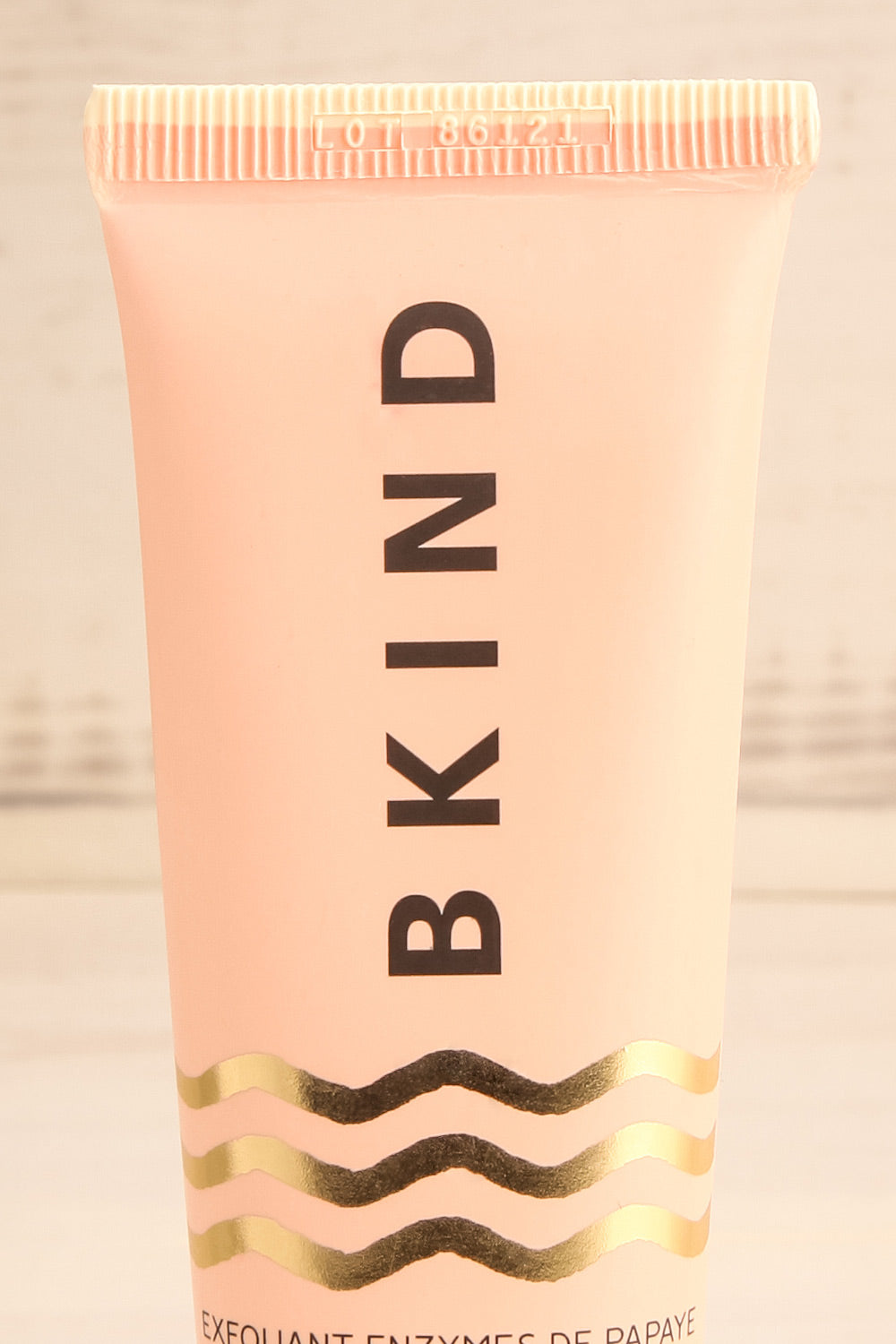 Exfoliant Visage Peau Sensible Face Scrub | Maison garçonne close-up