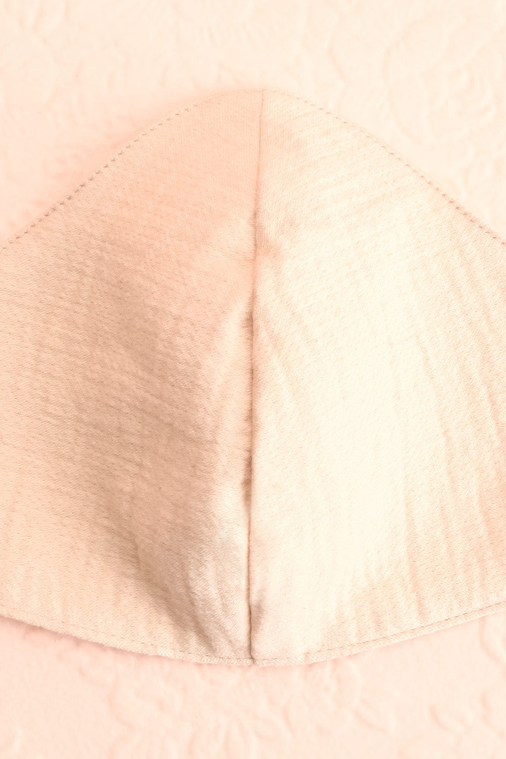 Face Mask Beige | Boudoir 1861 close-up