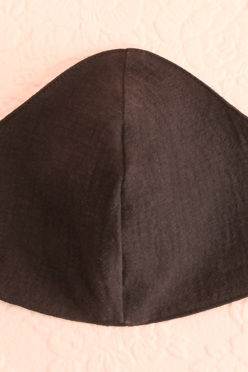 Face Mask Black | Boutique 1861 close-up