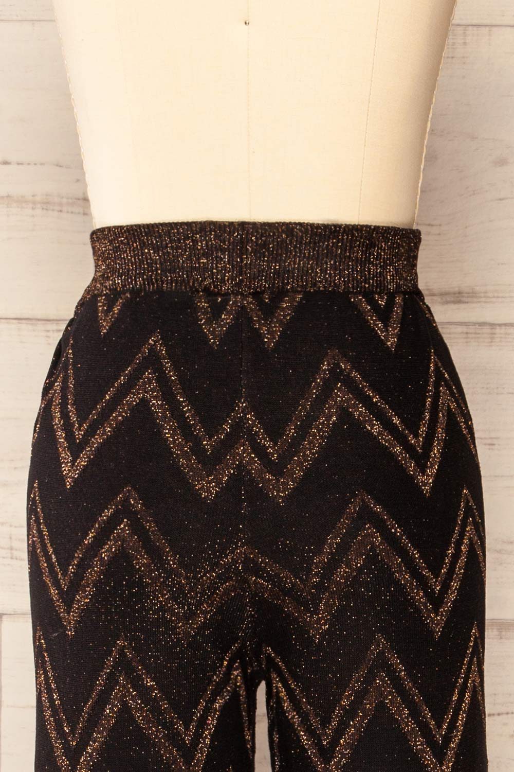 Fagerlisaeter Knit Pants w/ Metallic Thread | La petite garçonne back close-up