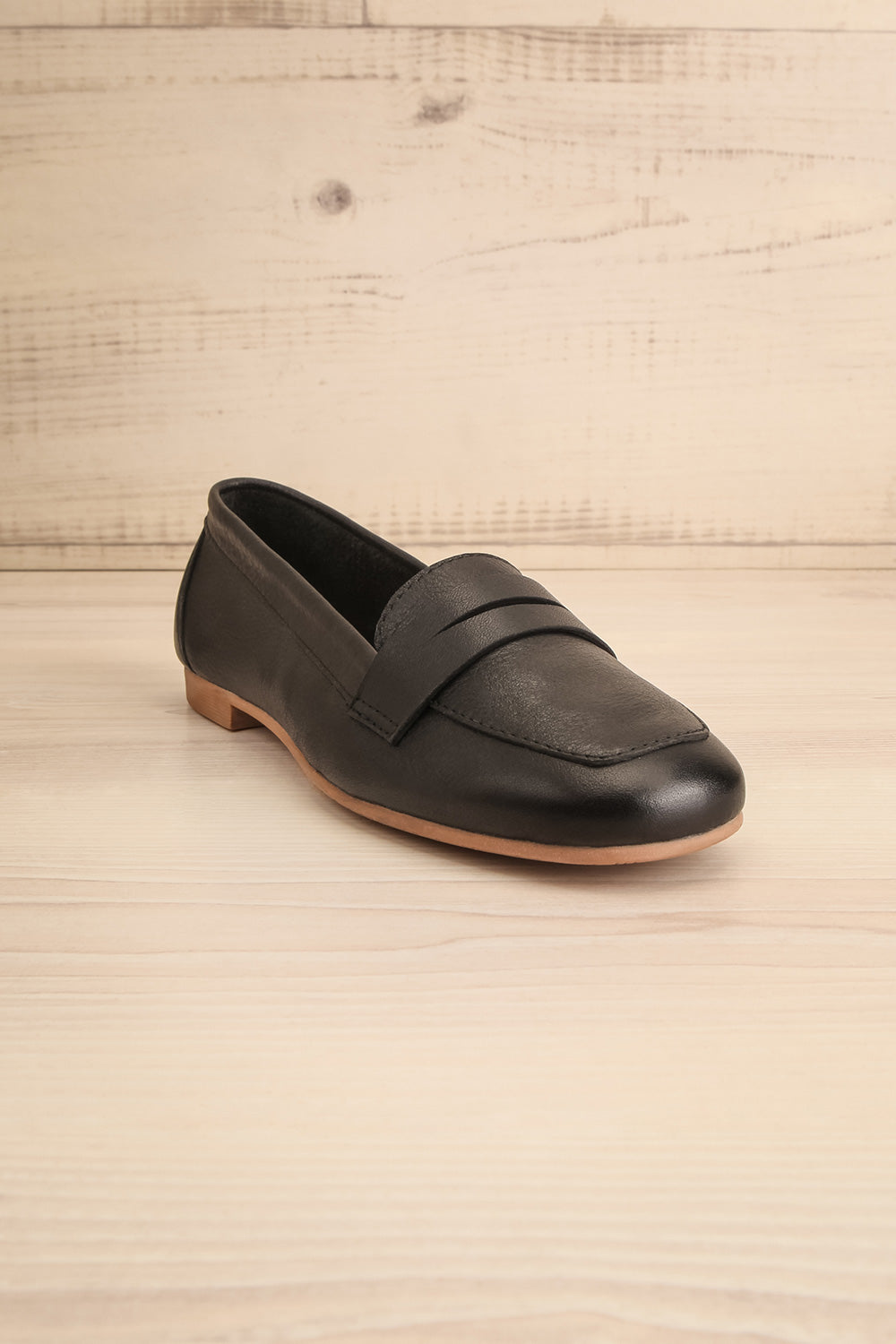 Faith Black Leather Loafers | La petite garçonne front view
