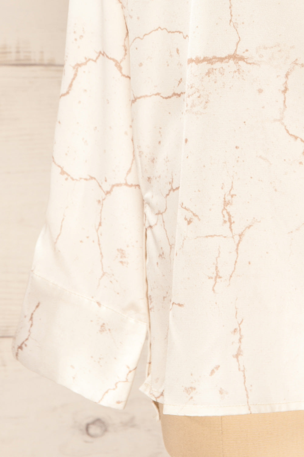 Favllemokke Patterned Satin Button-Up Shirt | La petite garçonne bottom