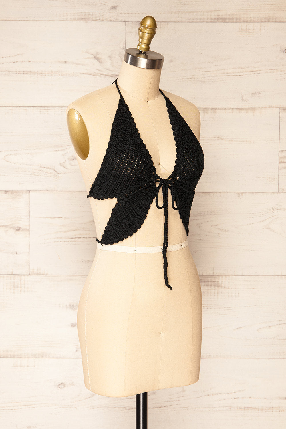 Flos Black Crochet Crop Top | La petite garçonne side view
