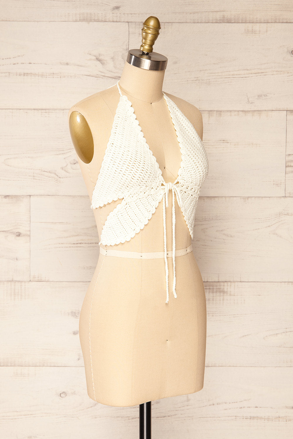 Flos Ivory Crochet Crop Top | La petite garçonne side view