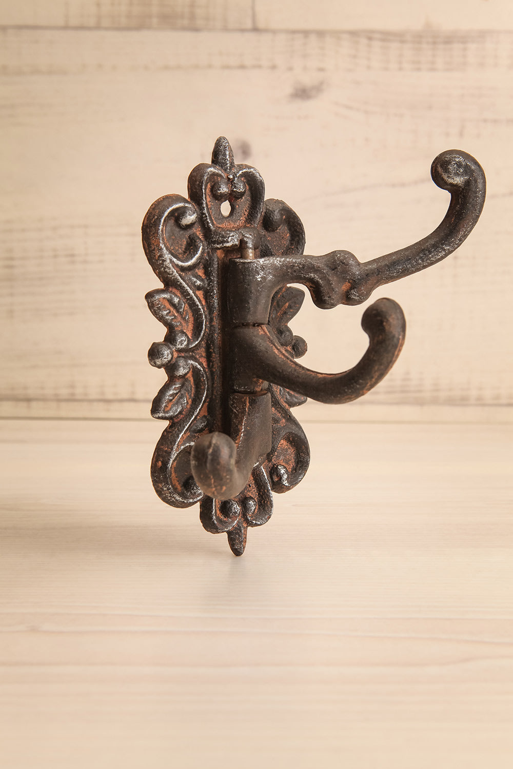 Fluriad Iron Swivel Wall Hook Maison Garçonne