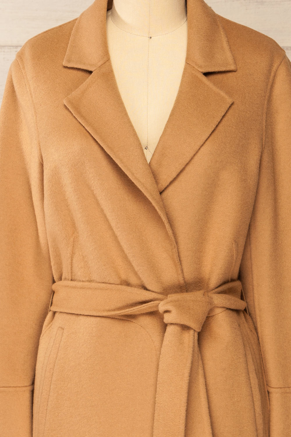 Gabby Caramel Trench Coat w/ Belt | La petite garçonne no collar