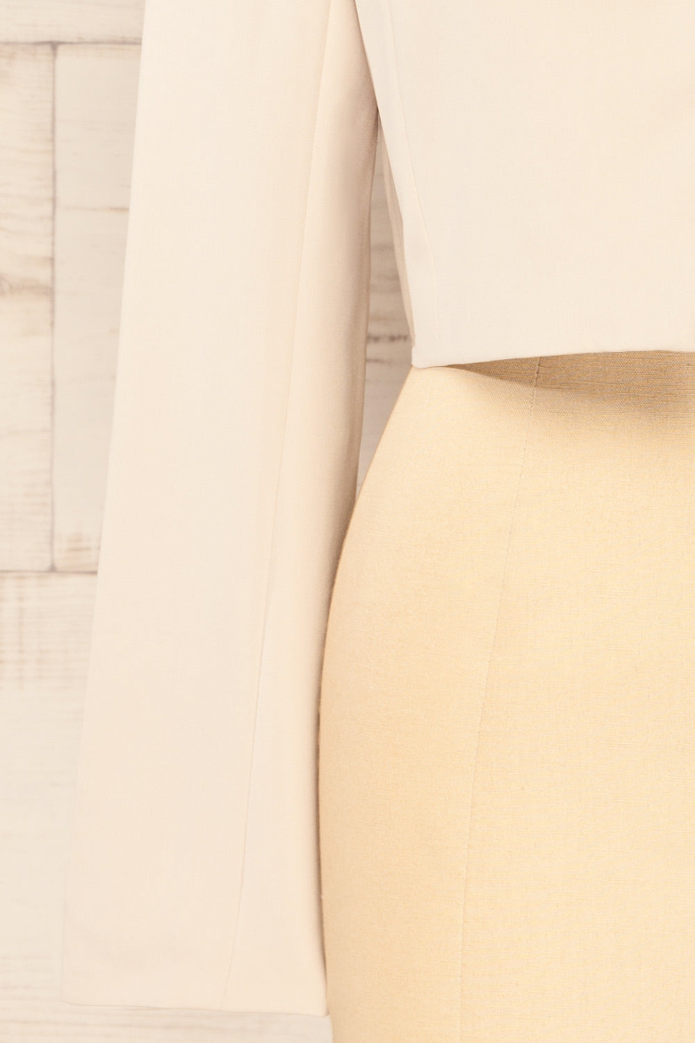Gaborone Beige Cropped Blazer | La petite garçonne bottom