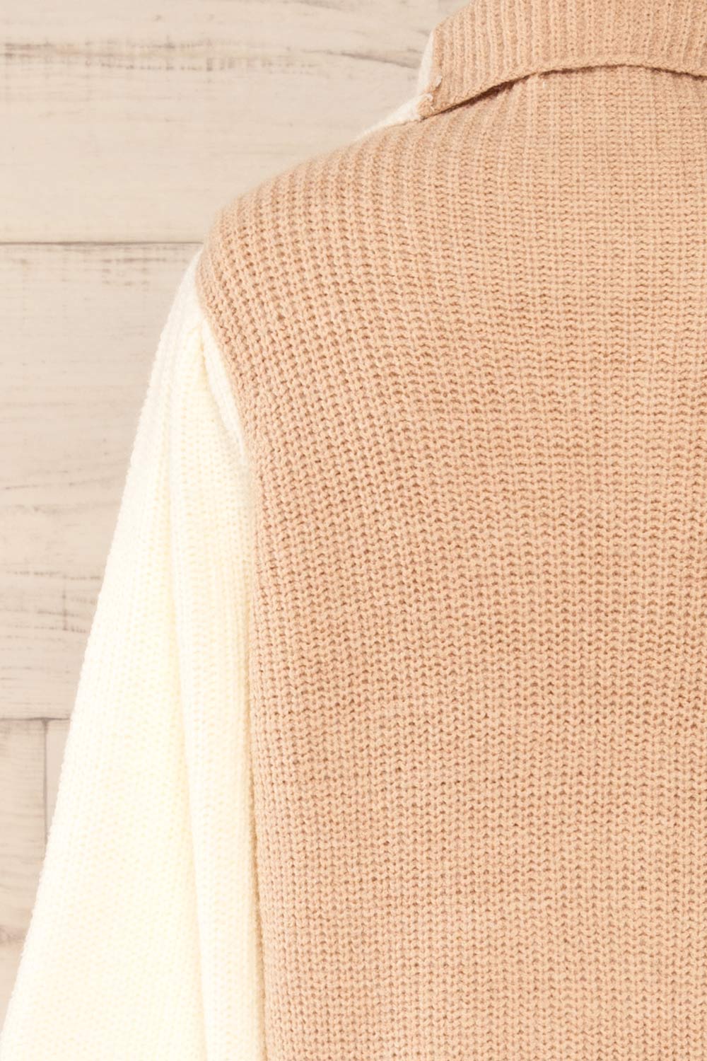 Gandie Two-Tone Wing Collar Cardigan | La petite garçonne back close-up