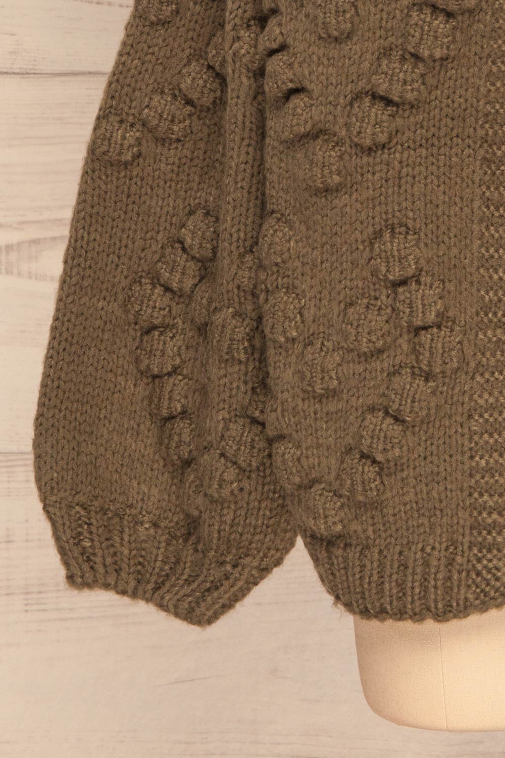 Geleen Green Textured Knit Cardigan | La petite garçonne sleeve