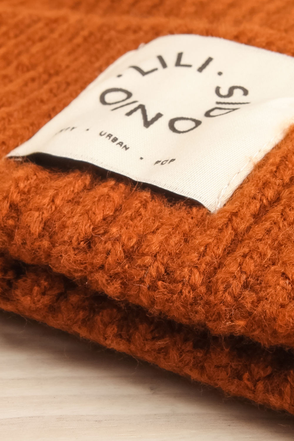 Getxo Brown Rib-Knit Tuque | La petite garçonne flat close-up