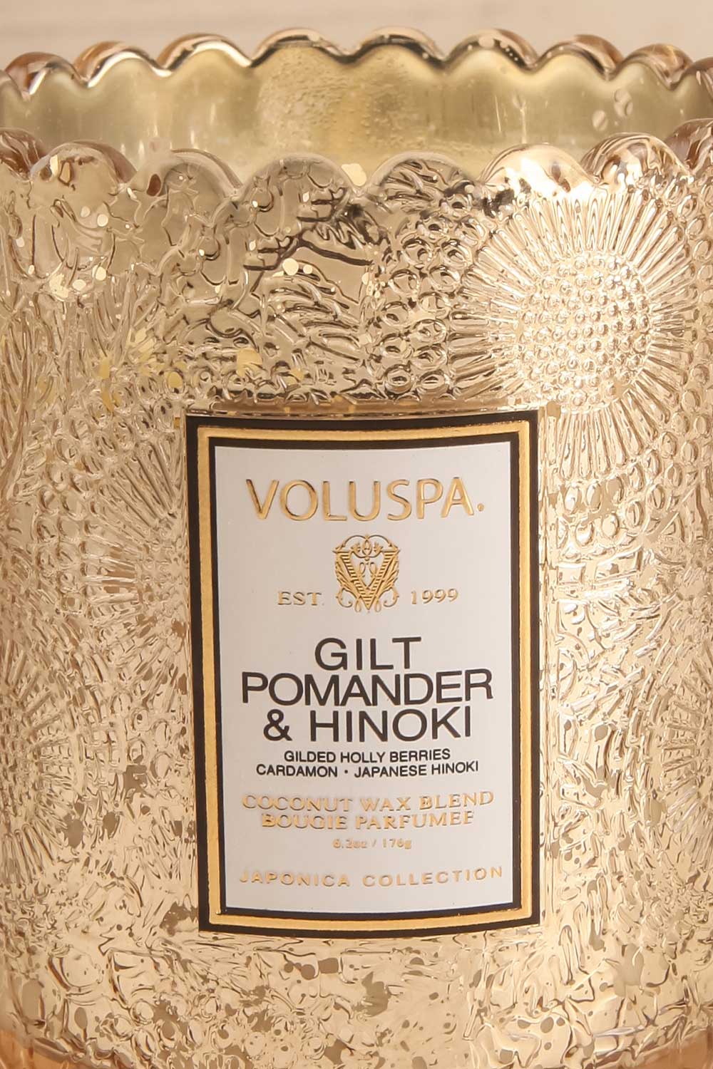 Gift Set Candle & Diffuser Gilt Pomander | La petite garçonne candle close-up