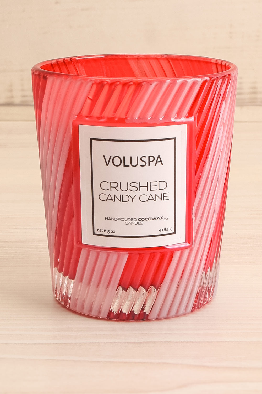 Classic Candle Candy Cane | Voluspa | La petite garçonne close-up
