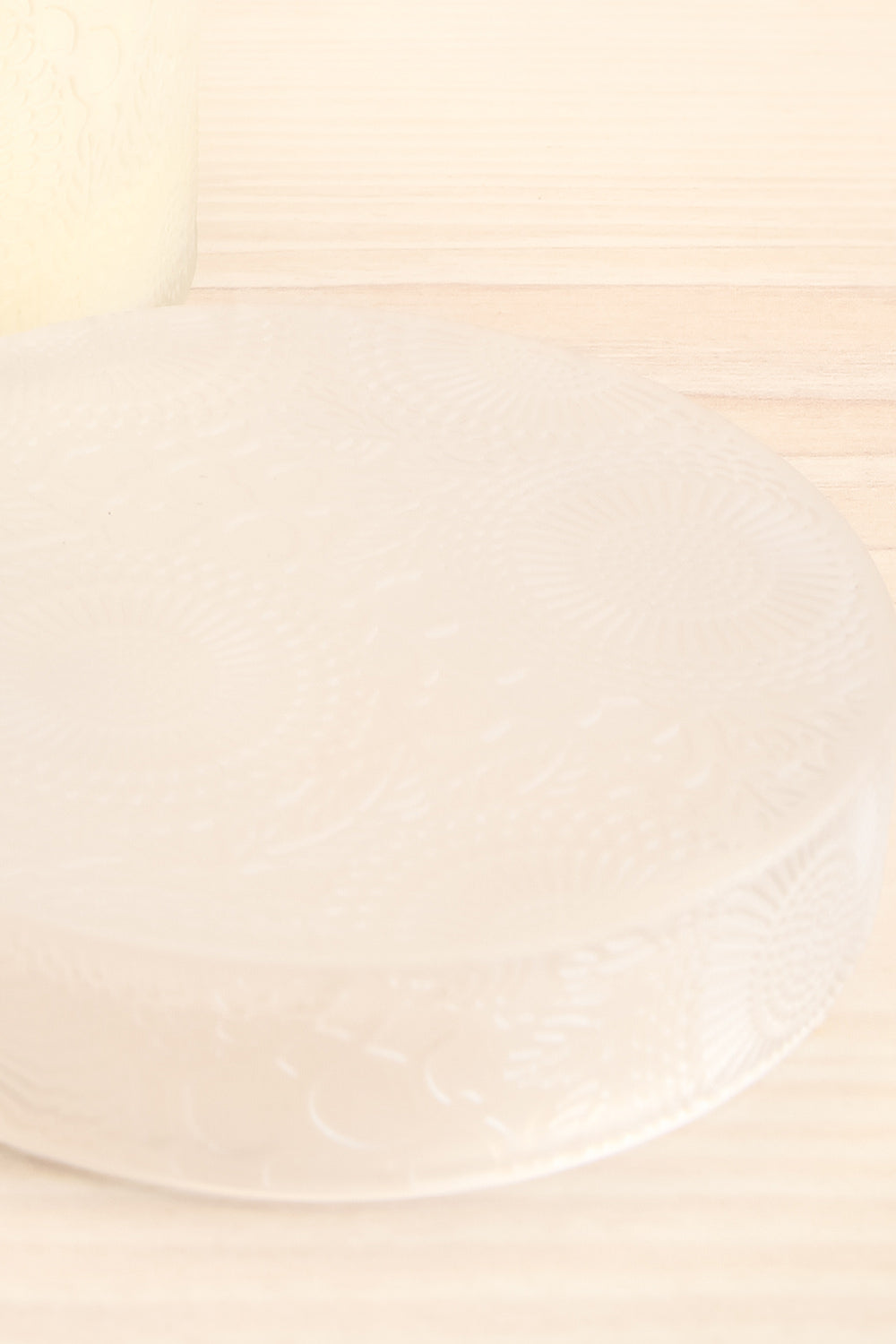 Large Textured Candle Goji Tarocco Orange | La petite garçonne lid close-up