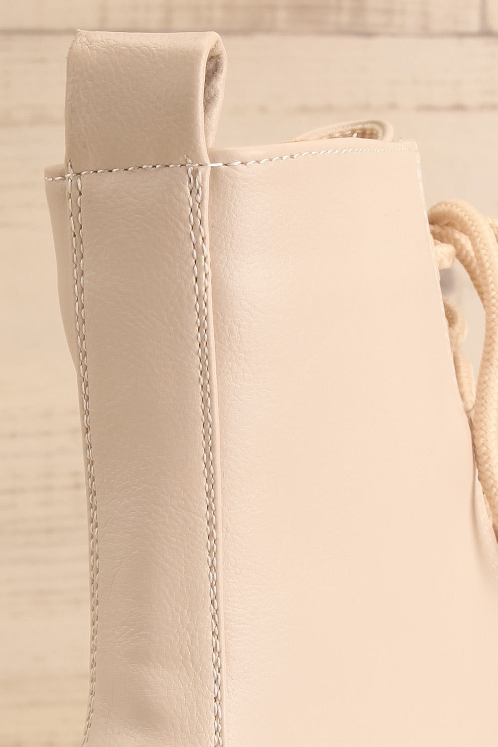 Gorgone Lace-up Platform Boots | La petite garçonne back details