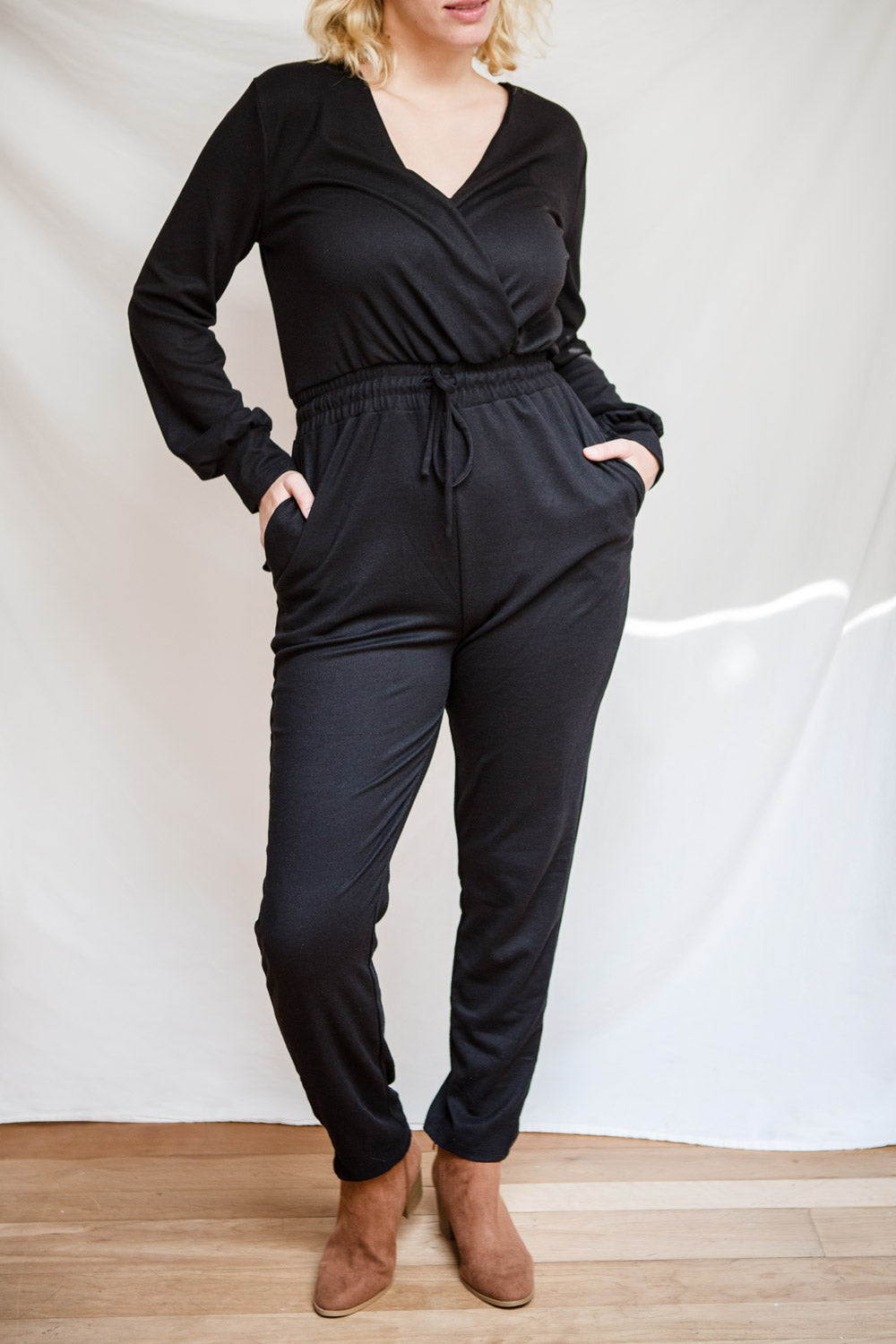 Gouveia Black Long Sleeve V-Neck Jumpsuit | La petite garçonne model