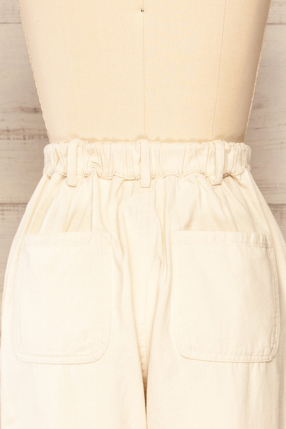 Grazy Ivory Cotton Cropped Mom Jeans | La petite garçonne back close-up