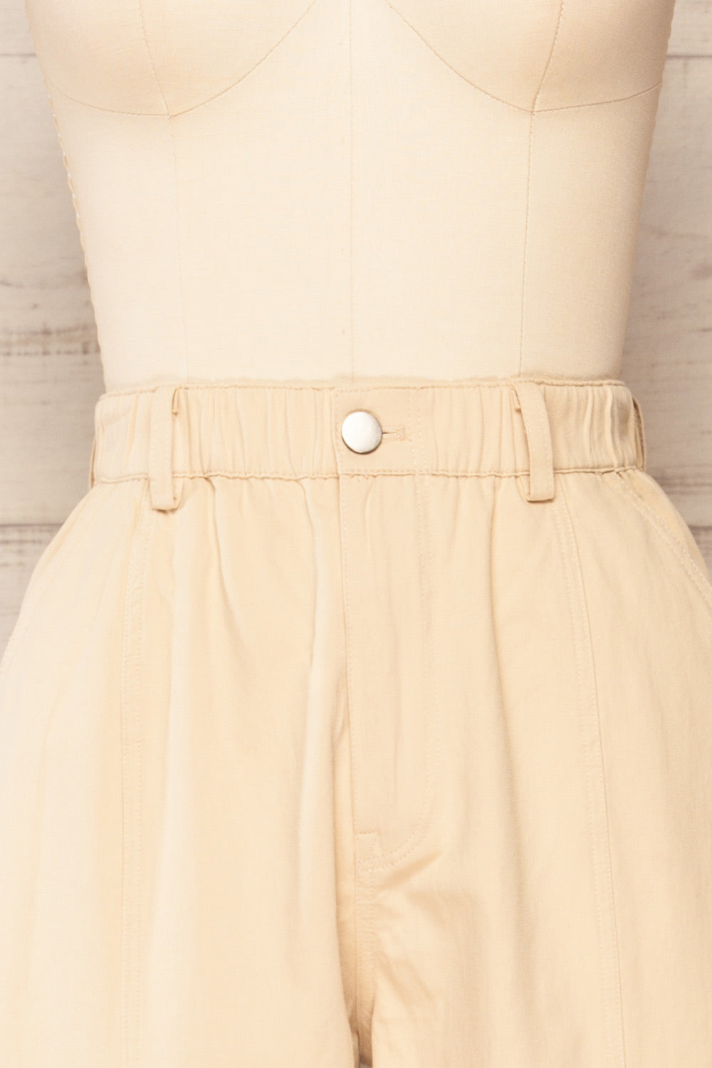 Guarrato High-Waisted Straight Leg Pants | La petite garçonne front close-up