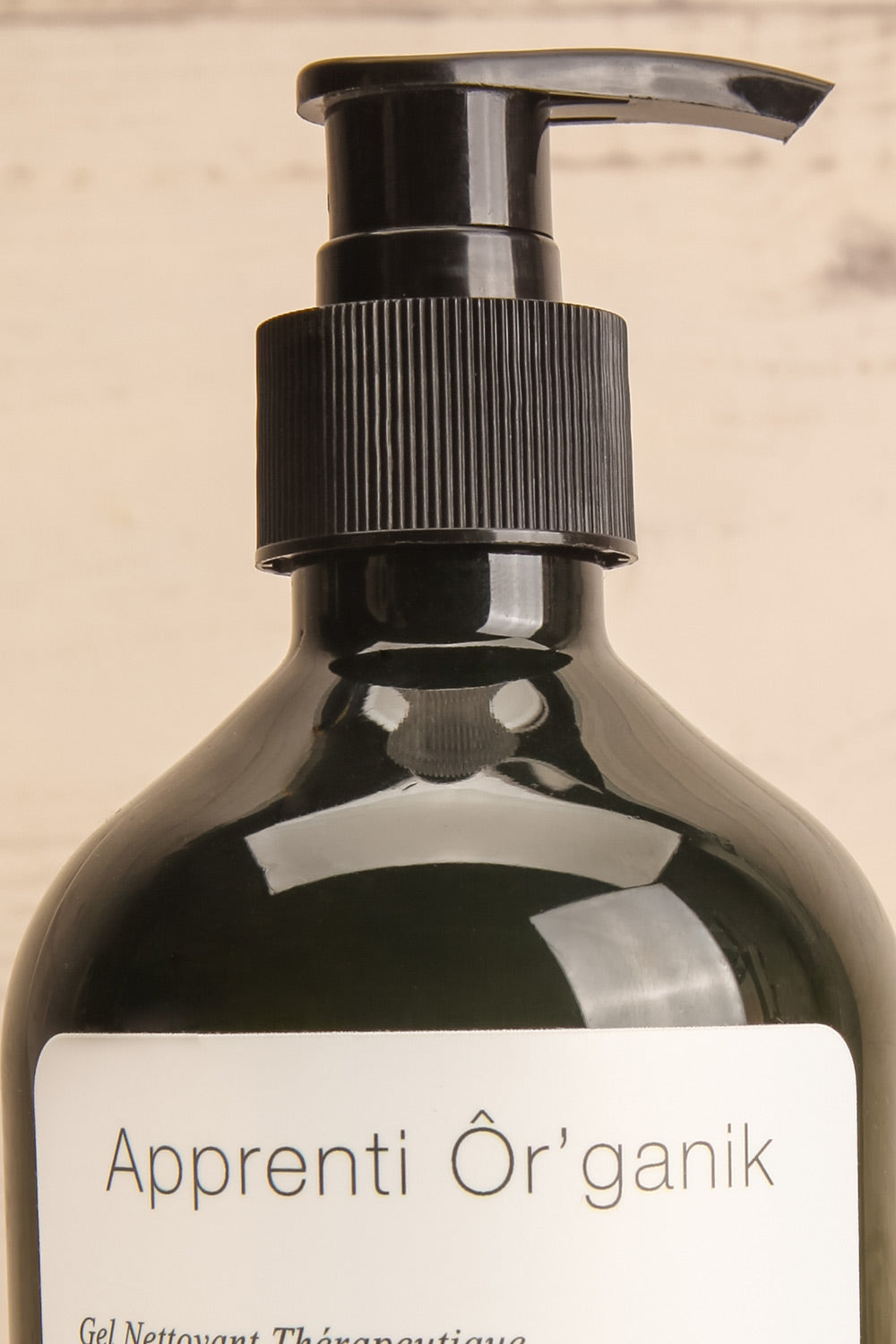 Petitgrain & Cedarwood Hand & Body Wash 500 mL | Maison garçonne close-up