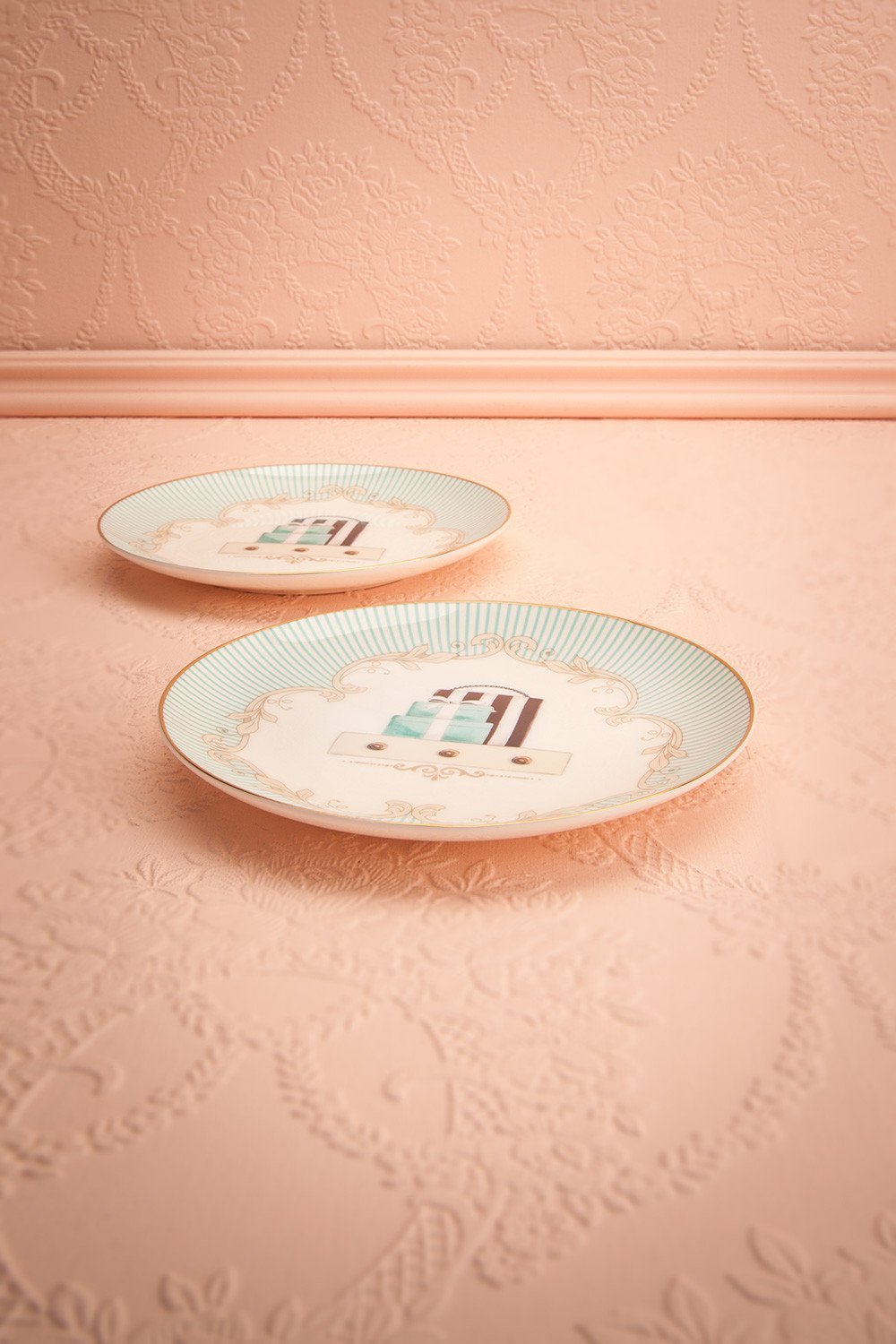 Petites Assiettes Vanille Française - Set of two white and blue plates 1