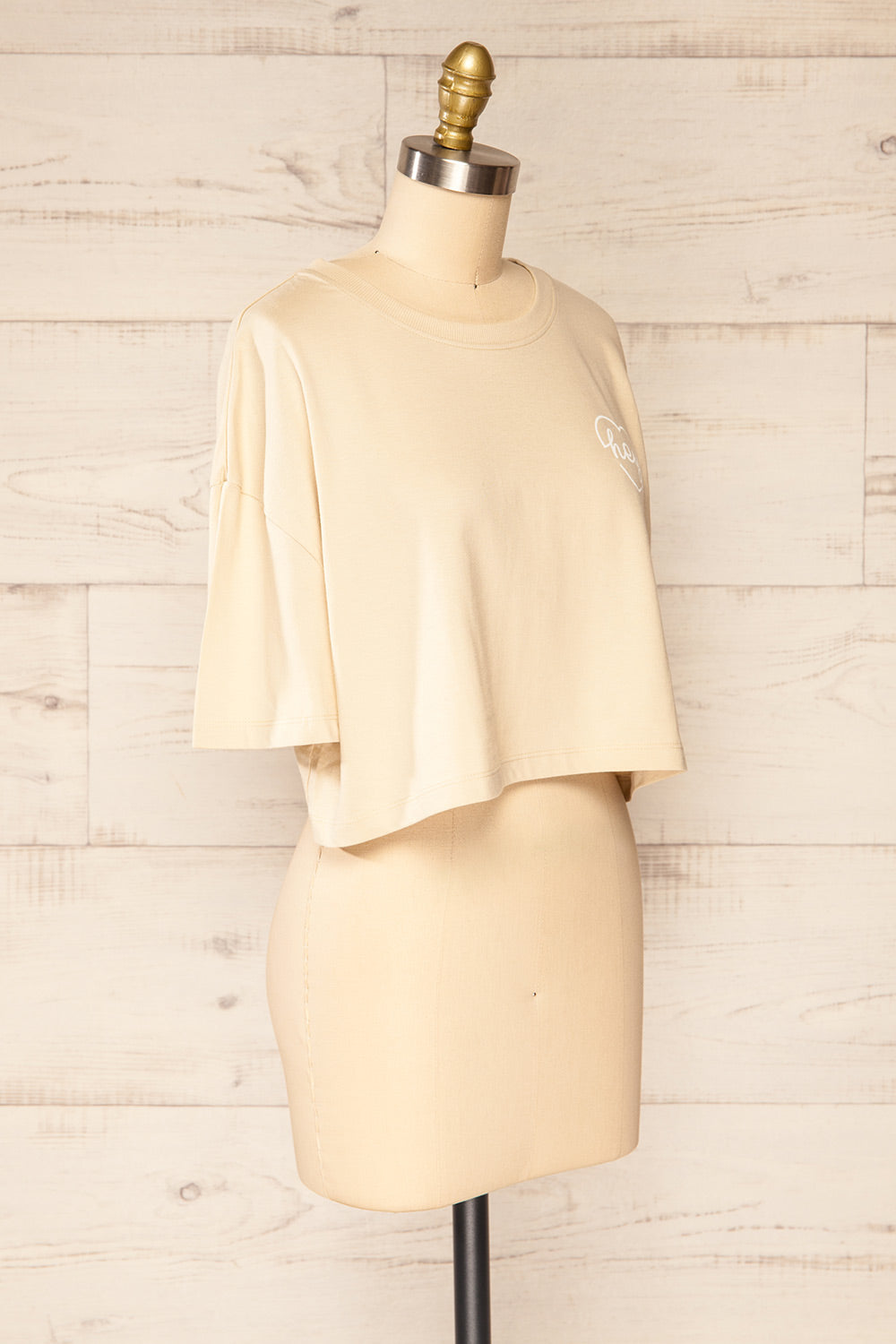 Huy Beige Cropped T-Shirt With Print | La petite garçonne side view