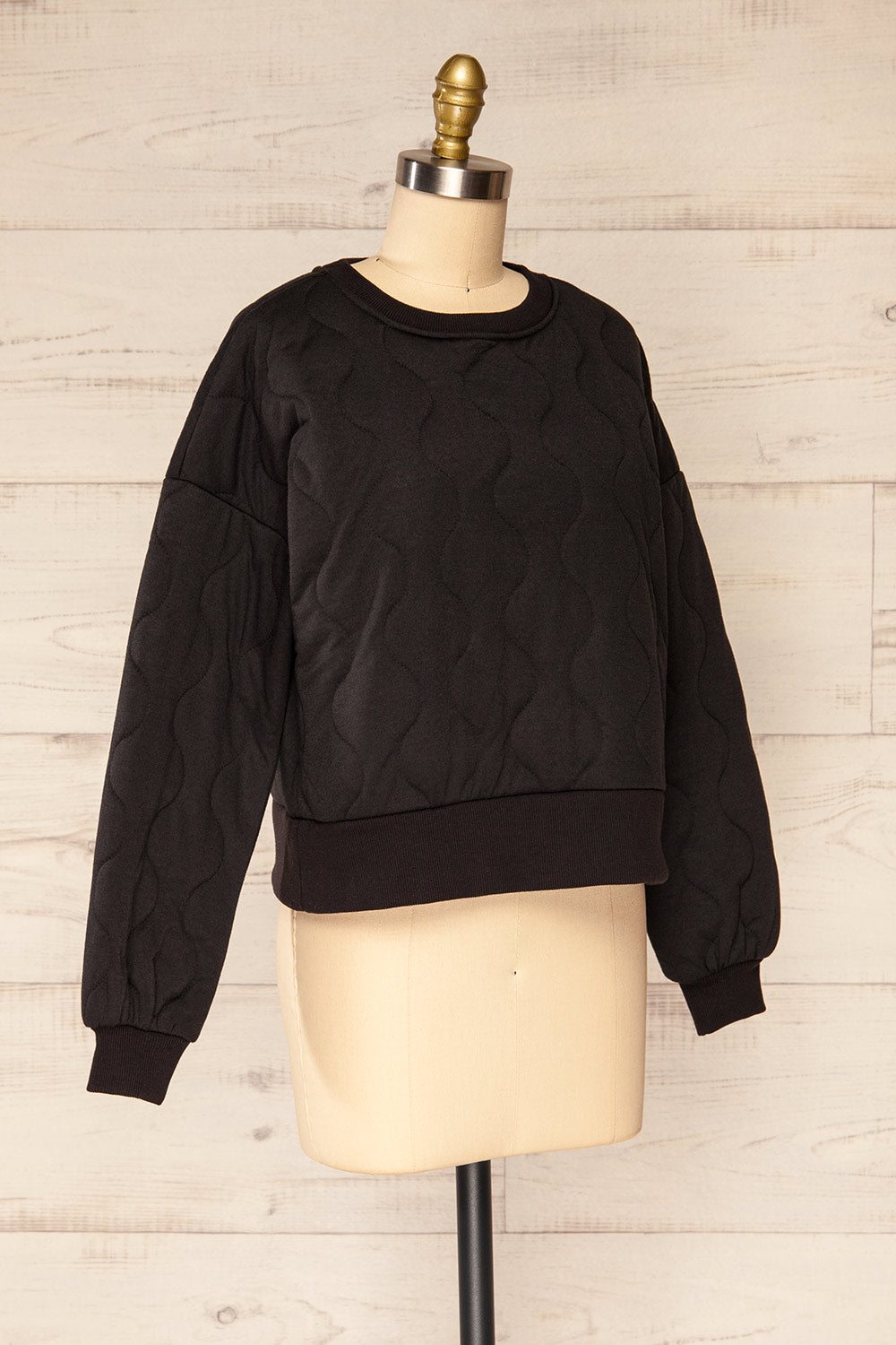 Invern Cropped Quilted Sweater | La petite garçonne side view