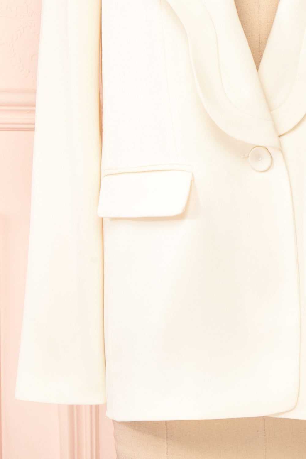 Ivona Blazer w/ Scalloped Shawl Lapel | Boudoir 1861 bottom