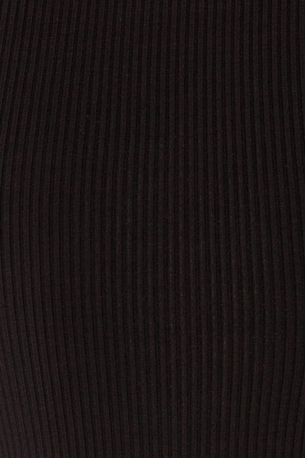 Janee Black Ribbed Cami w/ Round Neck | La petite garçonne fabric