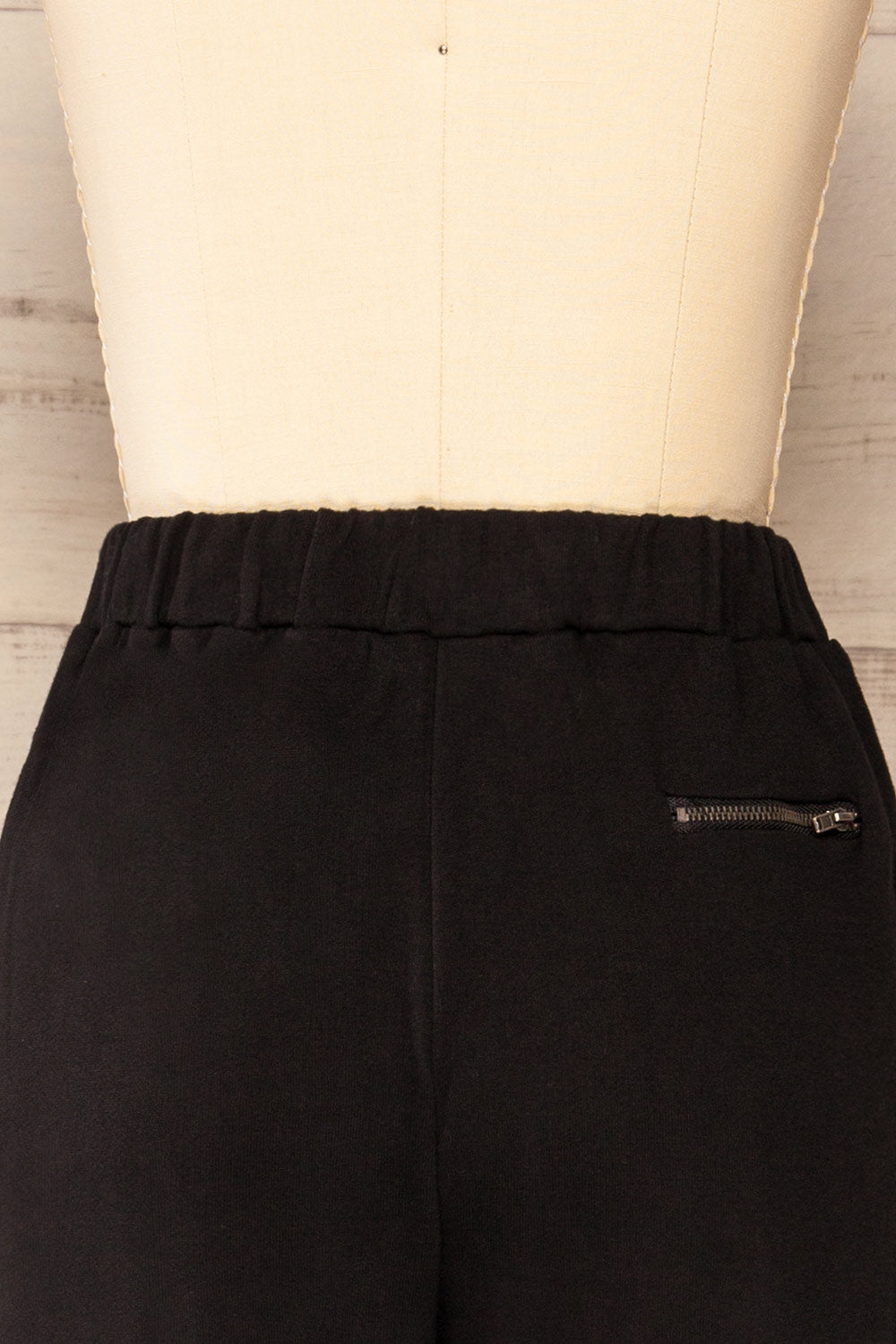 Jarocin Straight Leg Jogging Pants w/ Zip Detail | La petite garçonne back close-up