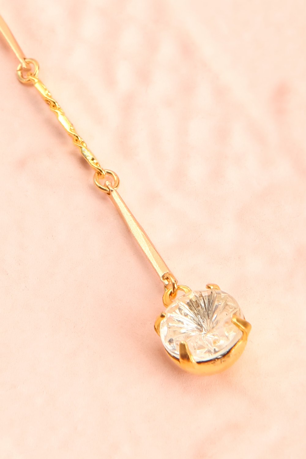 Jeanne de France Pendant Earrings | Dorés | Boutique 1861 close-up