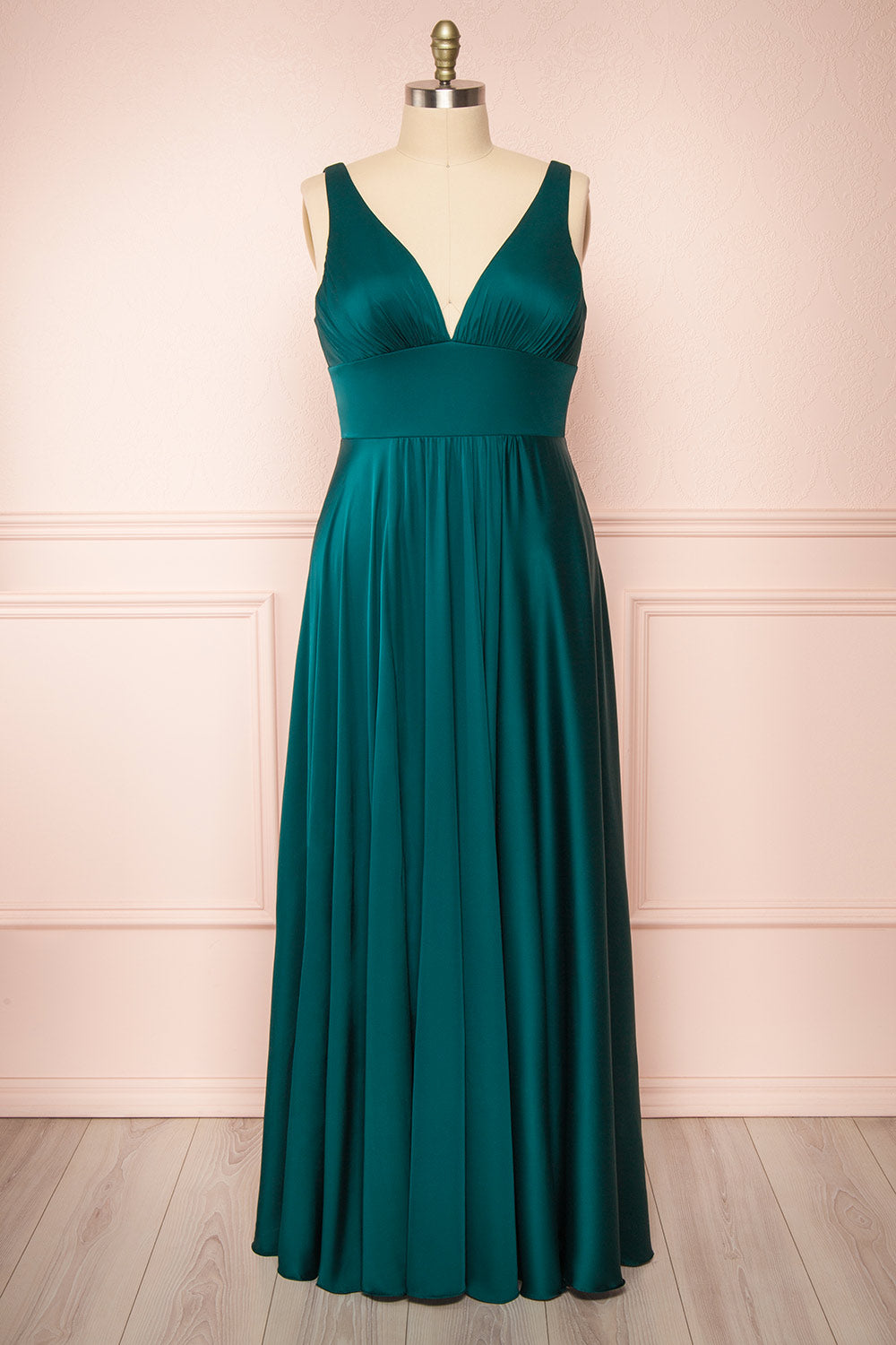 Johanie Emerald Satin Maxi Dress | Boudoir 1861 front taille plus