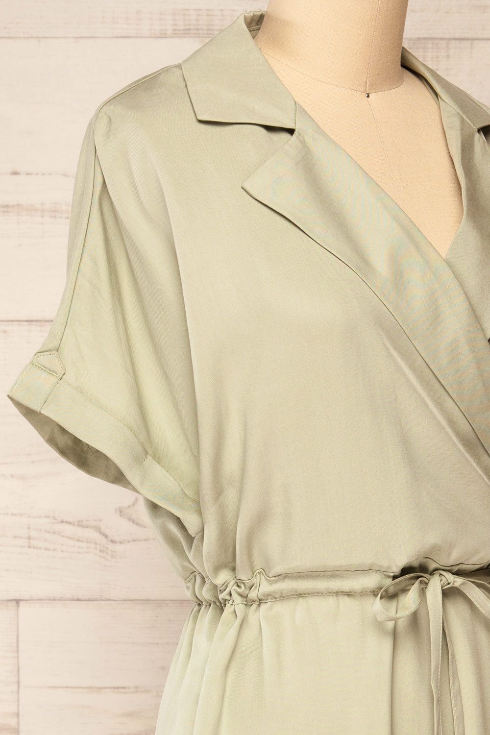 Johanna Sage Midi Dress w/ Drawstring | La petite garçonne side close-up