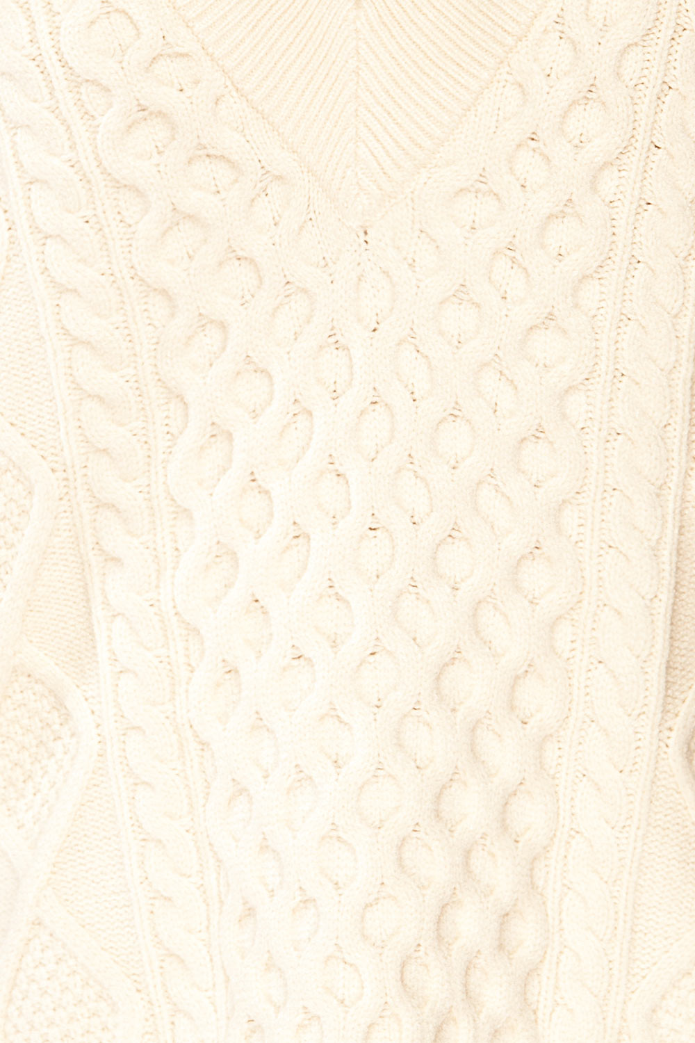 Kalamk Cream Sleeveless Knit Vest w/ V-Neck | La petite garçonne fabric