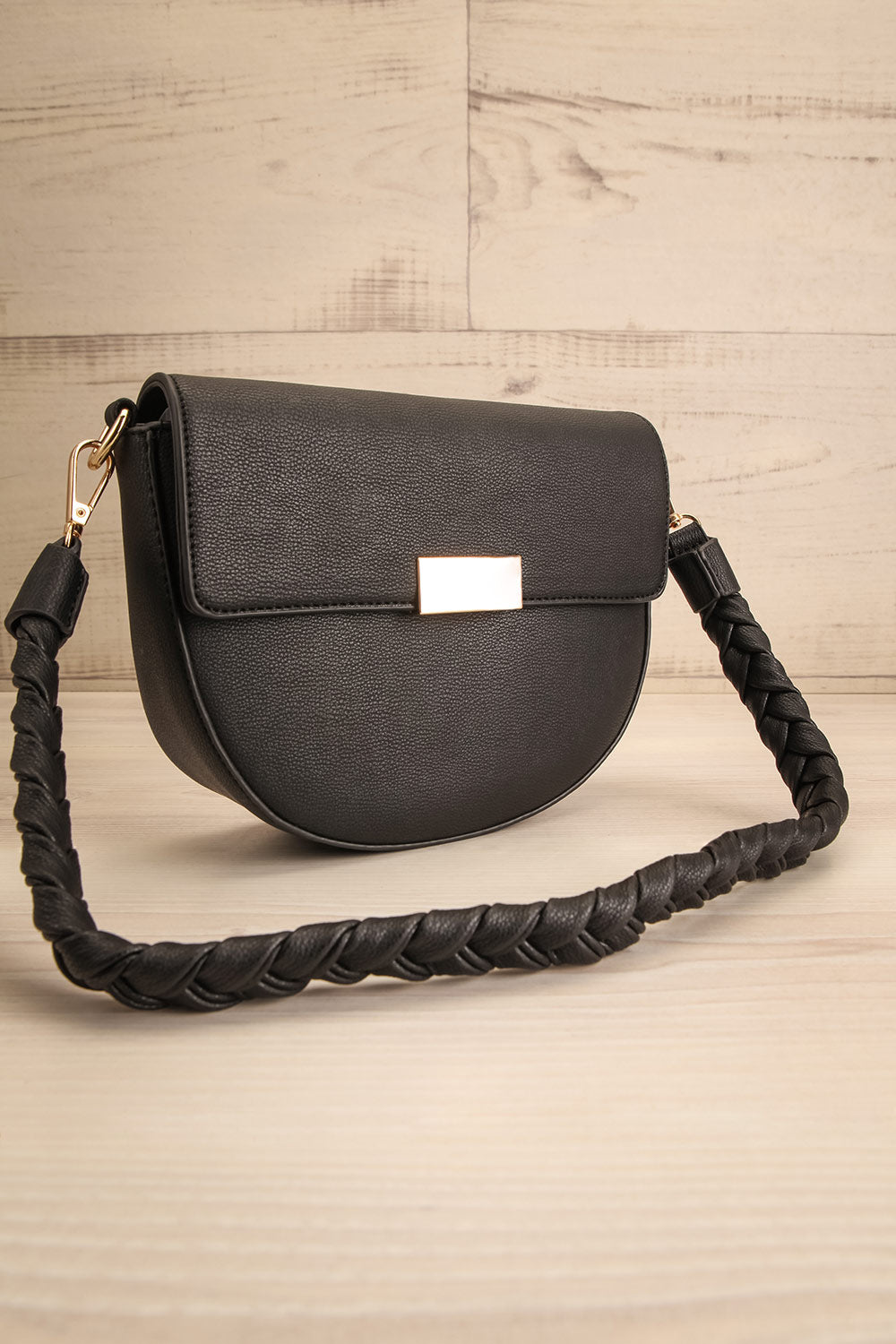 Kenneth Black Half-Moon Crossbody Handbag | La petite garçonne side view