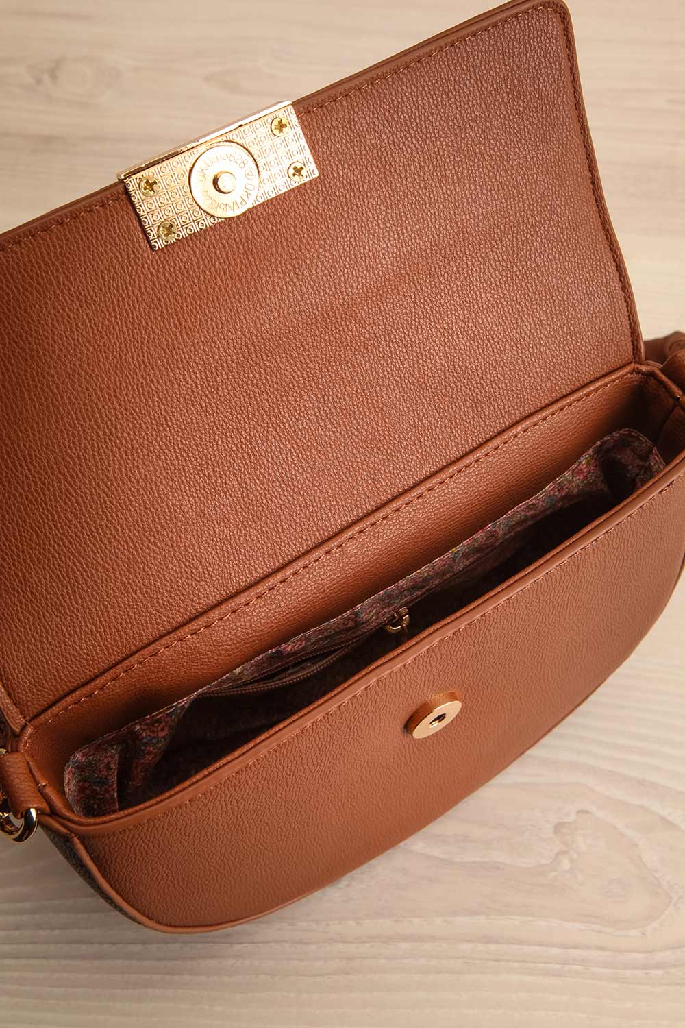 Kenneth Brown Half-Moon Crossbody Handbag | La petite garçonne inside view